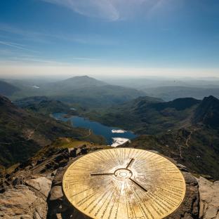 Guide To Climbing Yr Wyddfa (Snowdon) Routes | Visit Wales